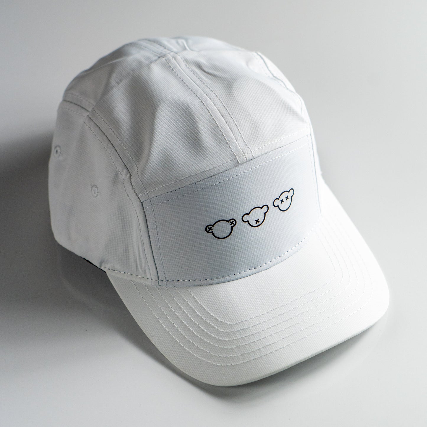 PURE WHITE CAP