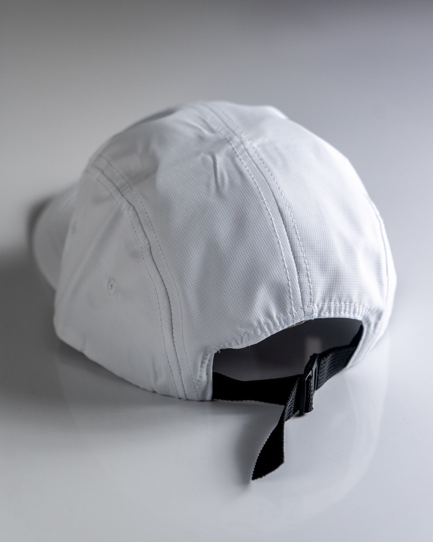 PURE WHITE CAP