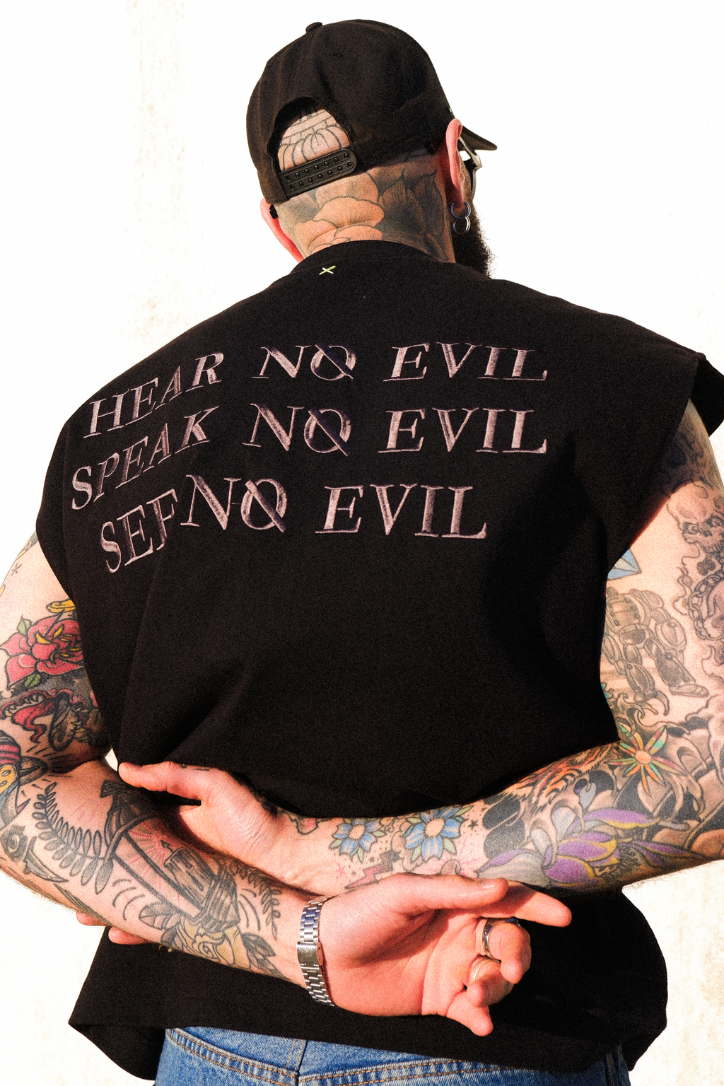 SLEEVELESS OVERSIZED BOXY TSHIRT - BLACK