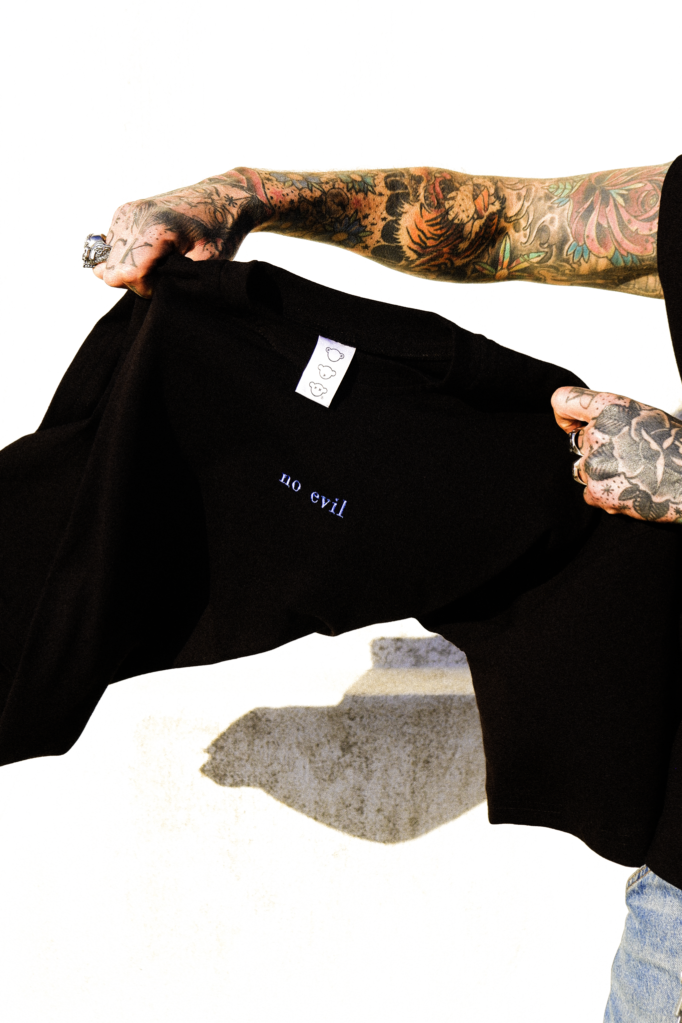 NO EVIL OVERSIZED BOXY TSHIRT - BLACK