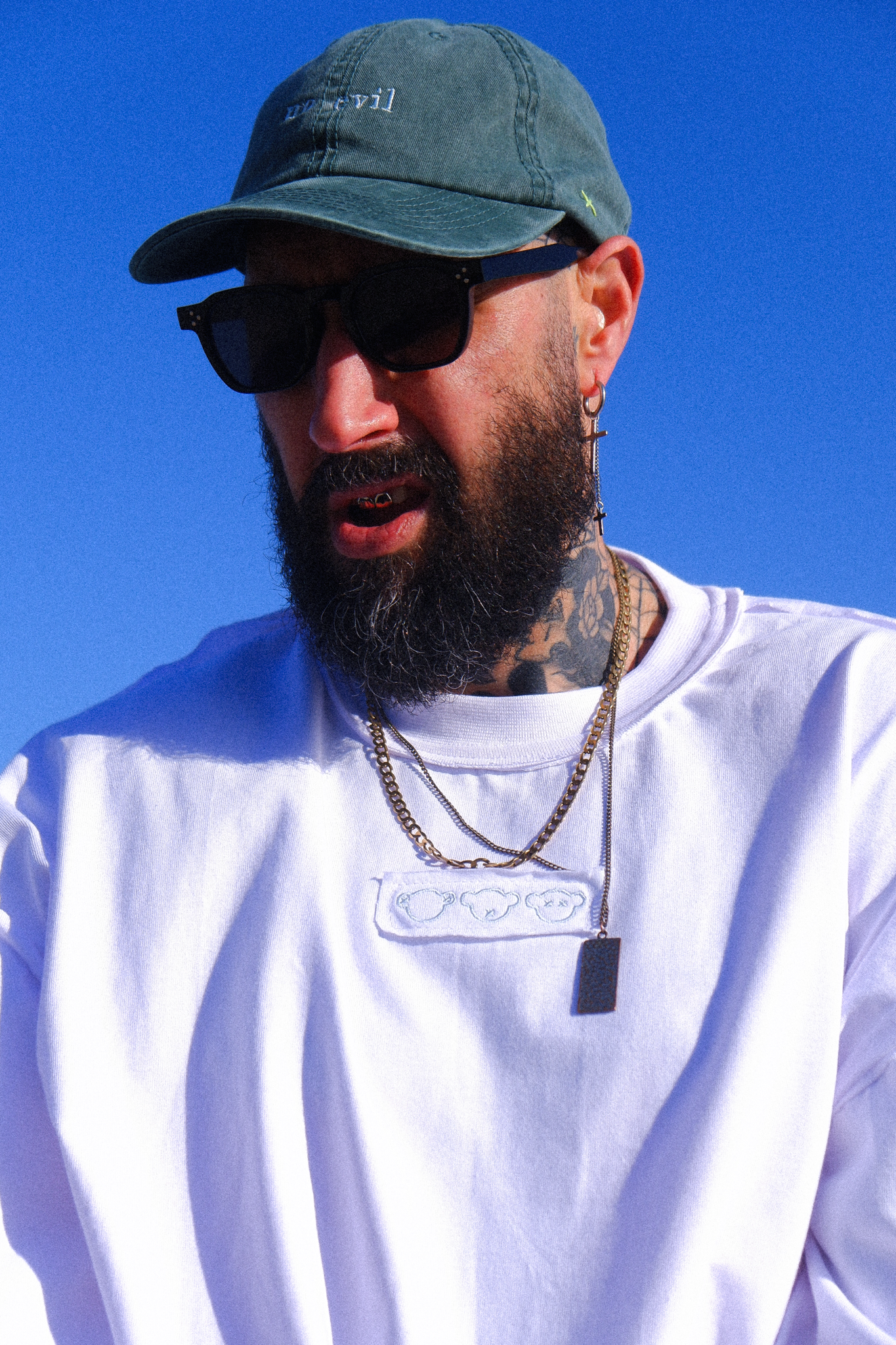 DECONSTRUCTED OVERSIZED LONG SLEEVE TSHIRT - WHITE
