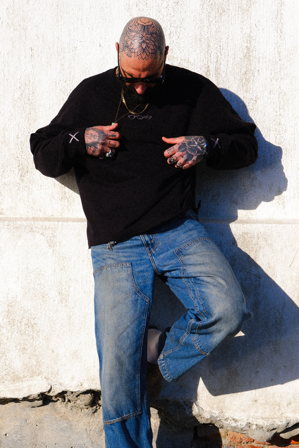 LIGHTWEIGHT OVERSIZED CREW NECK TOP - BLACK