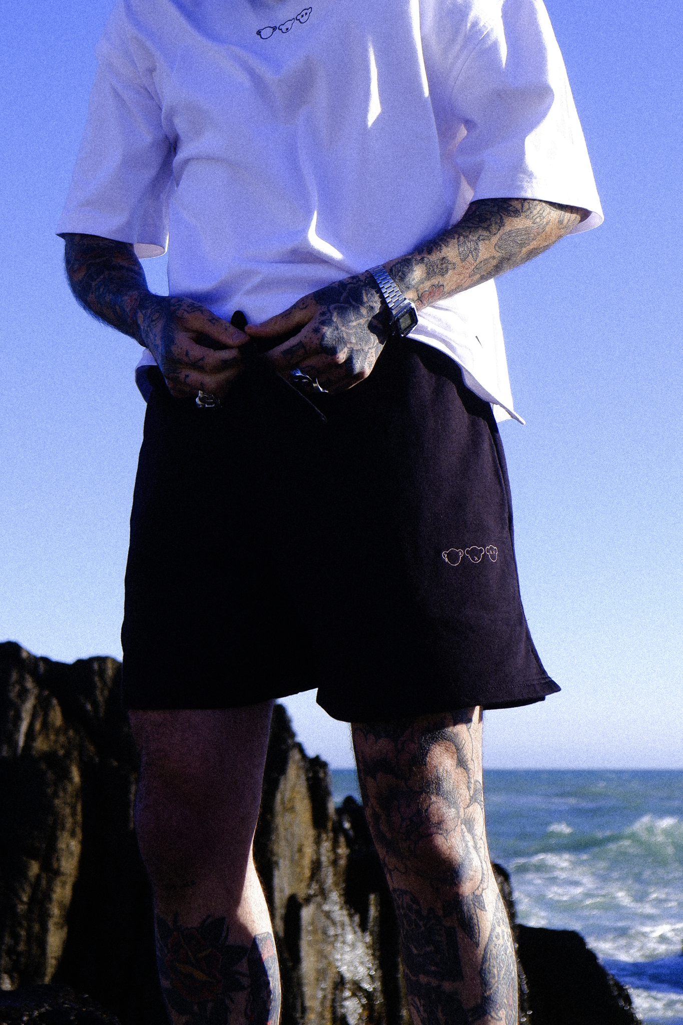 NO EVIL SHORT - BLACK