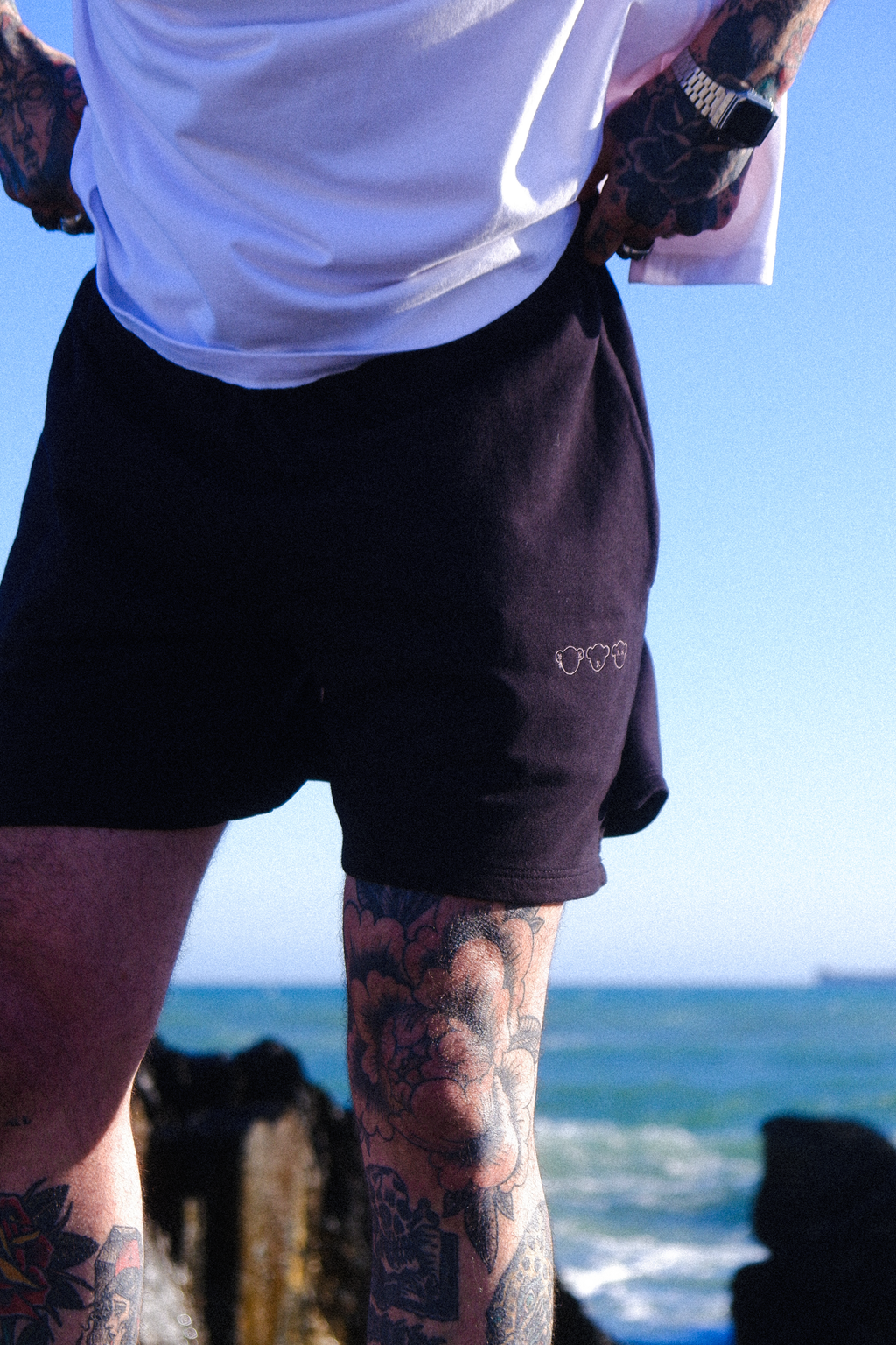NO EVIL SHORT - BLACK