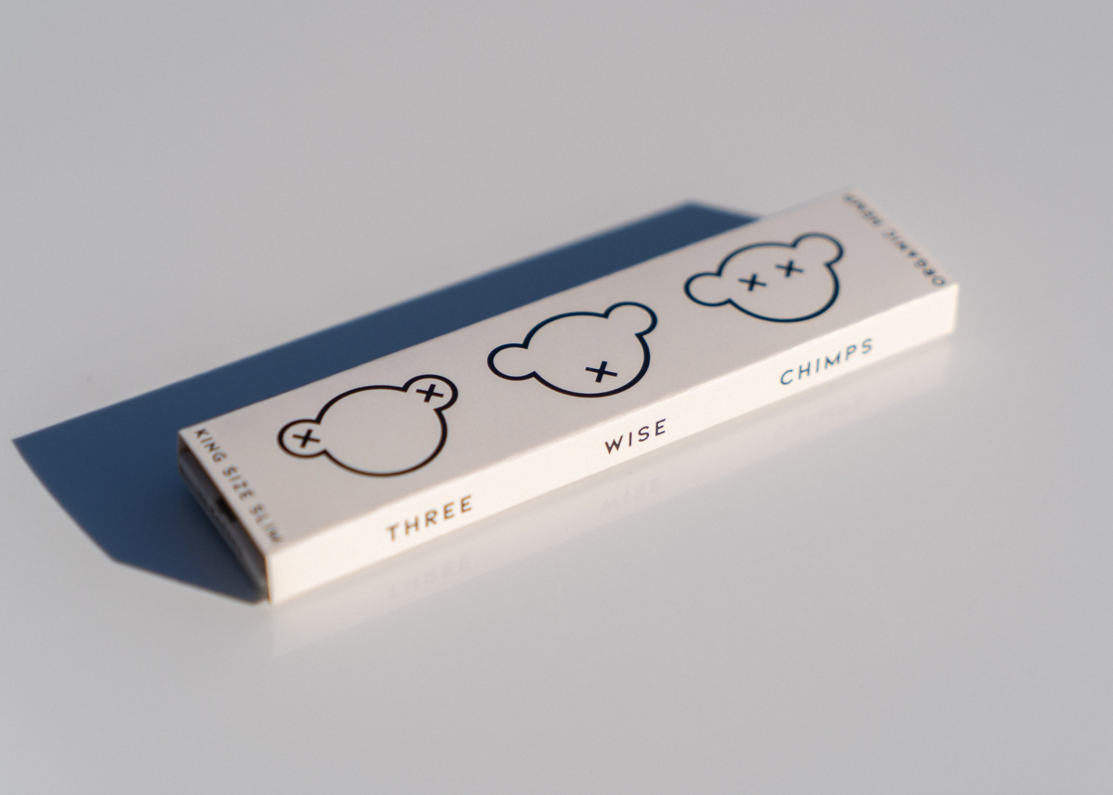 KING SIZE SLIM ROLLING PAPERS + TIPS