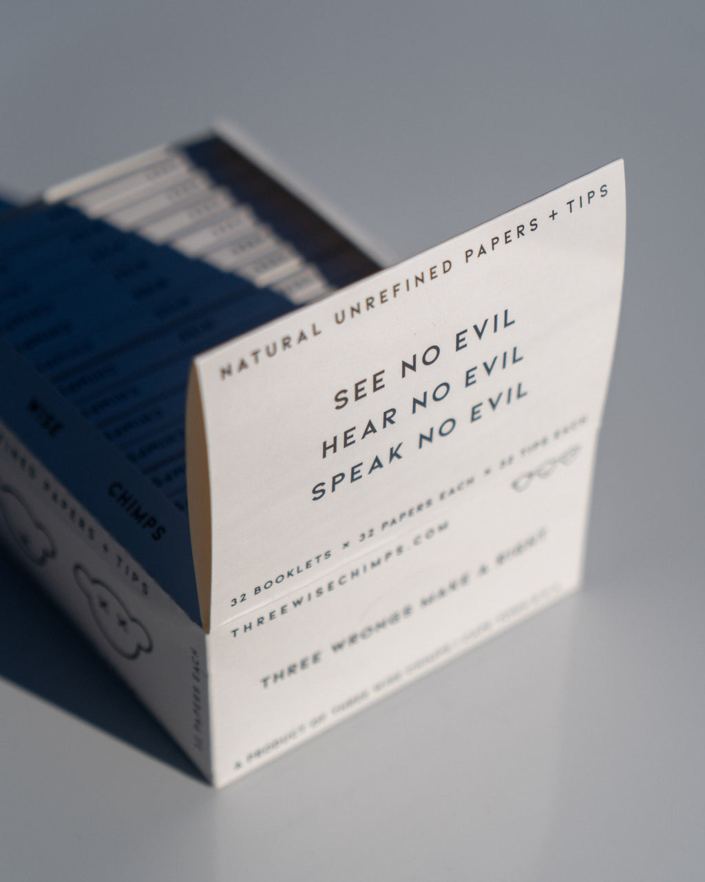 KING SIZE SLIM ROLLING PAPERS + TIPS