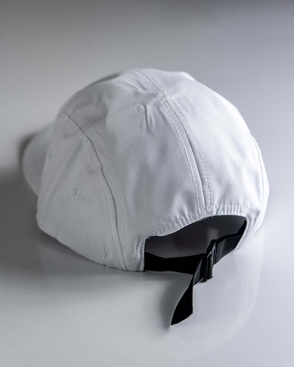 PURE WHITE CAP